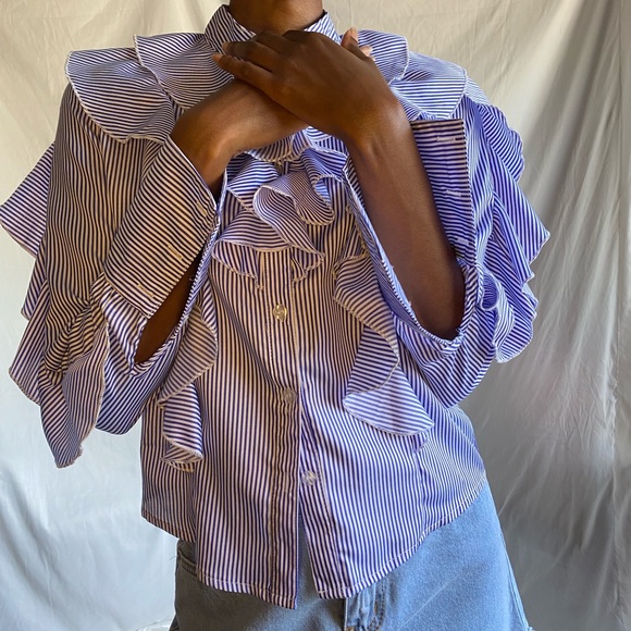 Stripped ruffle button down blouse - Picture 4 of 6
